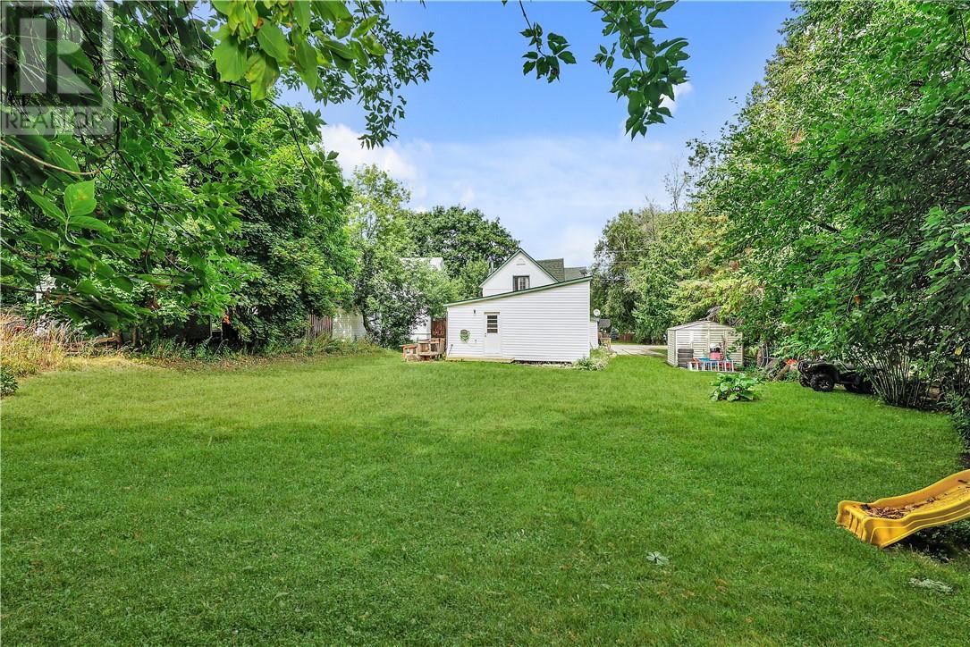 17 Campbell Street, Little Current, ON - Outdoor