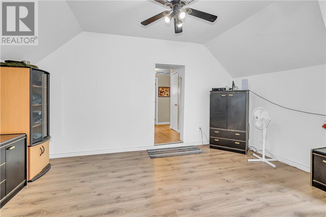 17 Campbell Street, Little Current, ON - Indoor