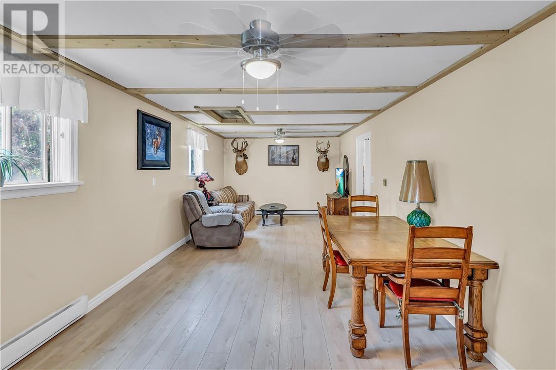 17 Campbell Street, Little Current, ON - Indoor