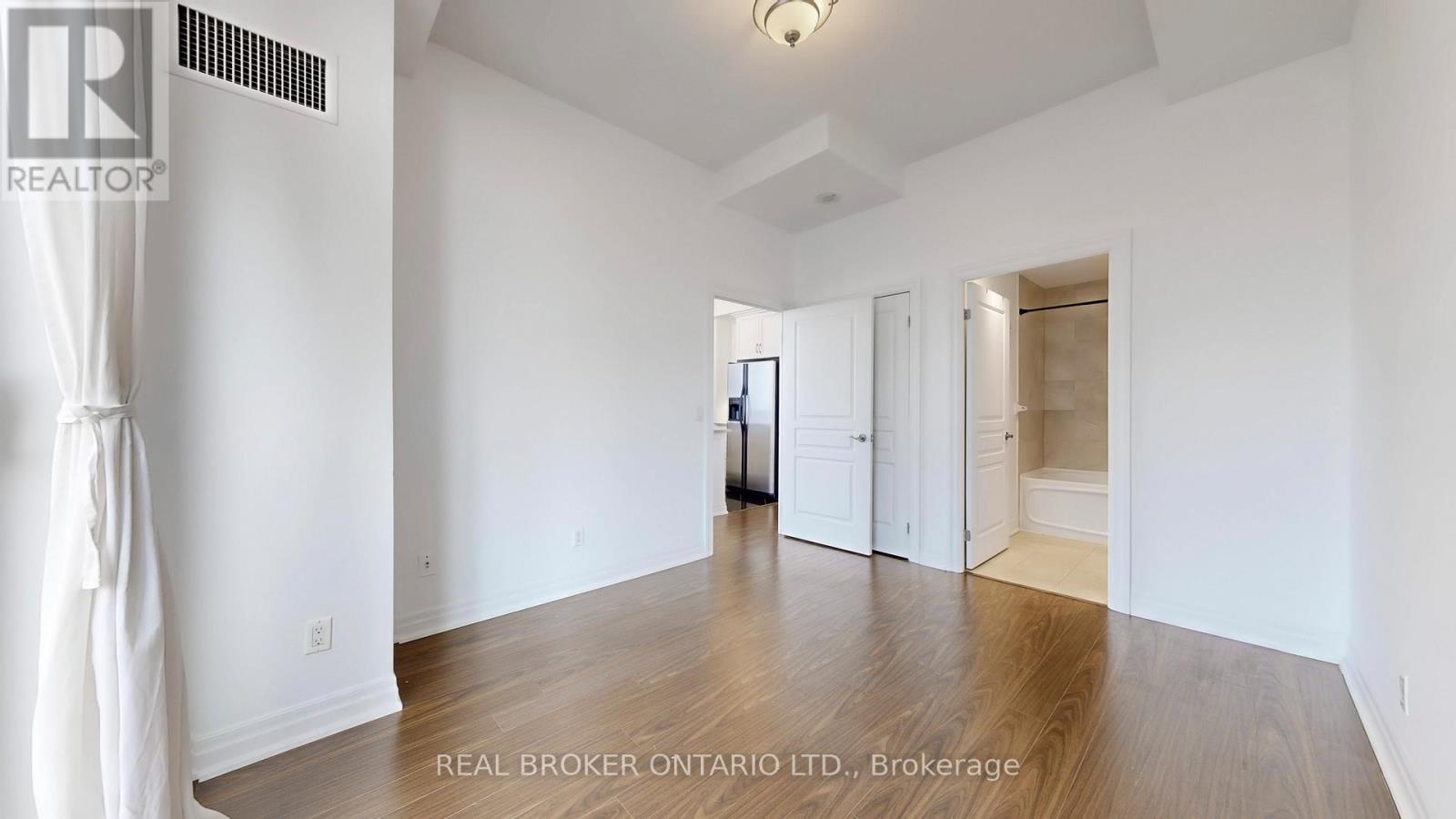 Ph7 - 2087 Lake Shore Boulevard W, Toronto, ON - Indoor Photo Showing Other Room