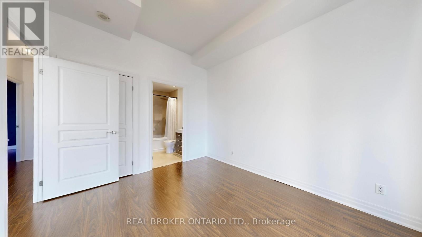 Ph7 - 2087 Lake Shore Boulevard W, Toronto, ON - Indoor Photo Showing Other Room