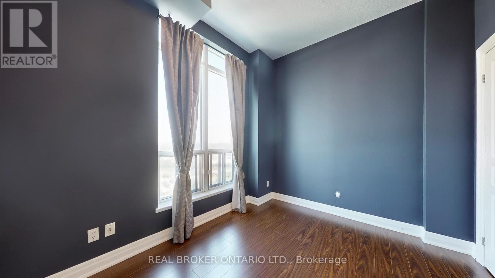 Ph7 - 2087 Lake Shore Boulevard W, Toronto, ON - Indoor Photo Showing Other Room