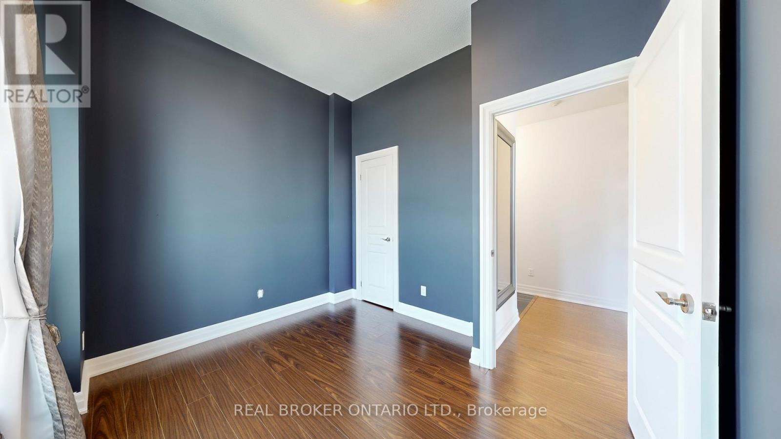 Ph7 - 2087 Lake Shore Boulevard W, Toronto, ON - Indoor Photo Showing Other Room