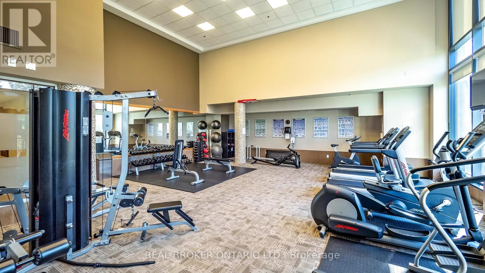 Ph7 - 2087 Lake Shore Boulevard W, Toronto, ON - Indoor Photo Showing Gym Room