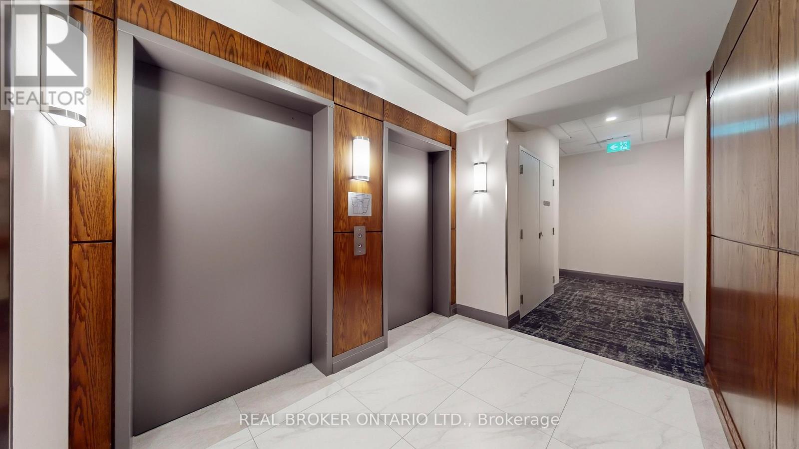 Ph7 - 2087 Lake Shore Boulevard W, Toronto, ON - Indoor Photo Showing Other Room