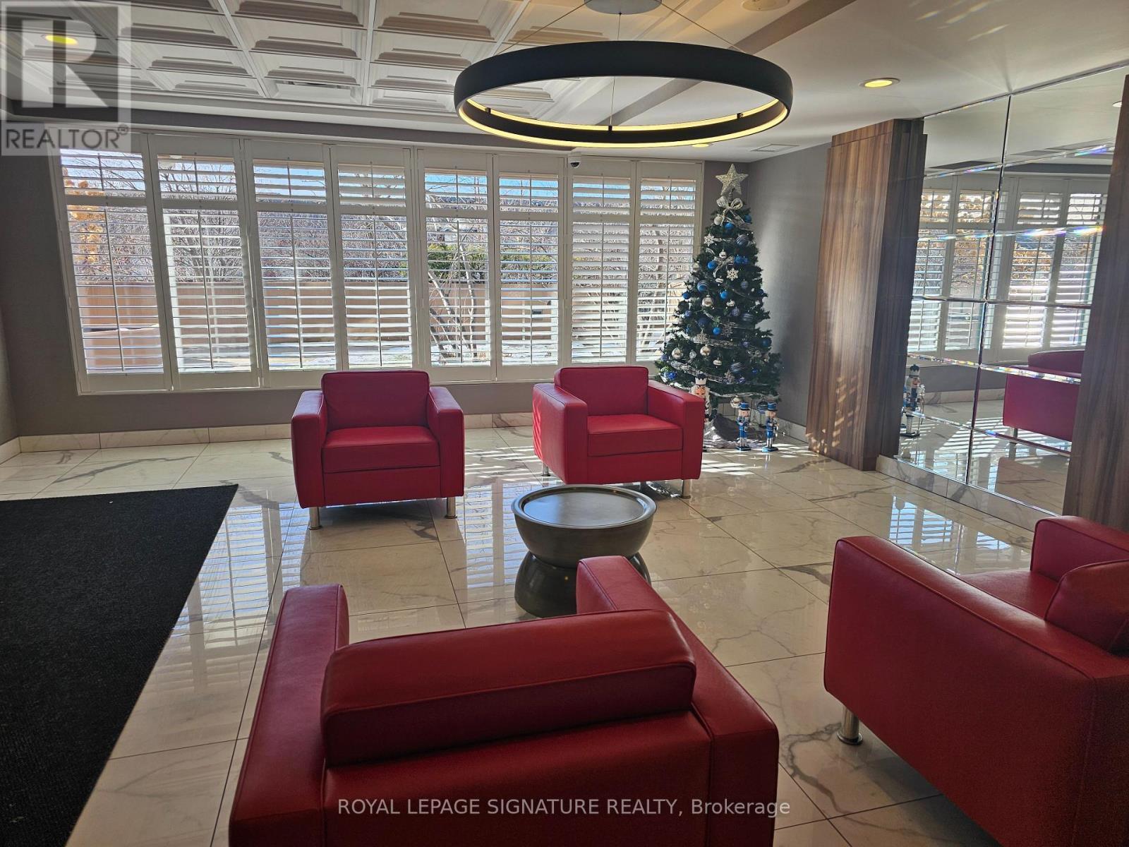 507 - 155 Hillcrest Avenue, Mississauga, ON - Indoor