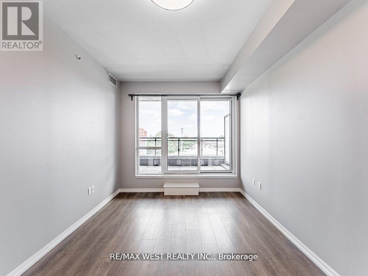 305 - 3237 Bayview Avenue, Toronto, ON - Indoor Photo Showing Other Room