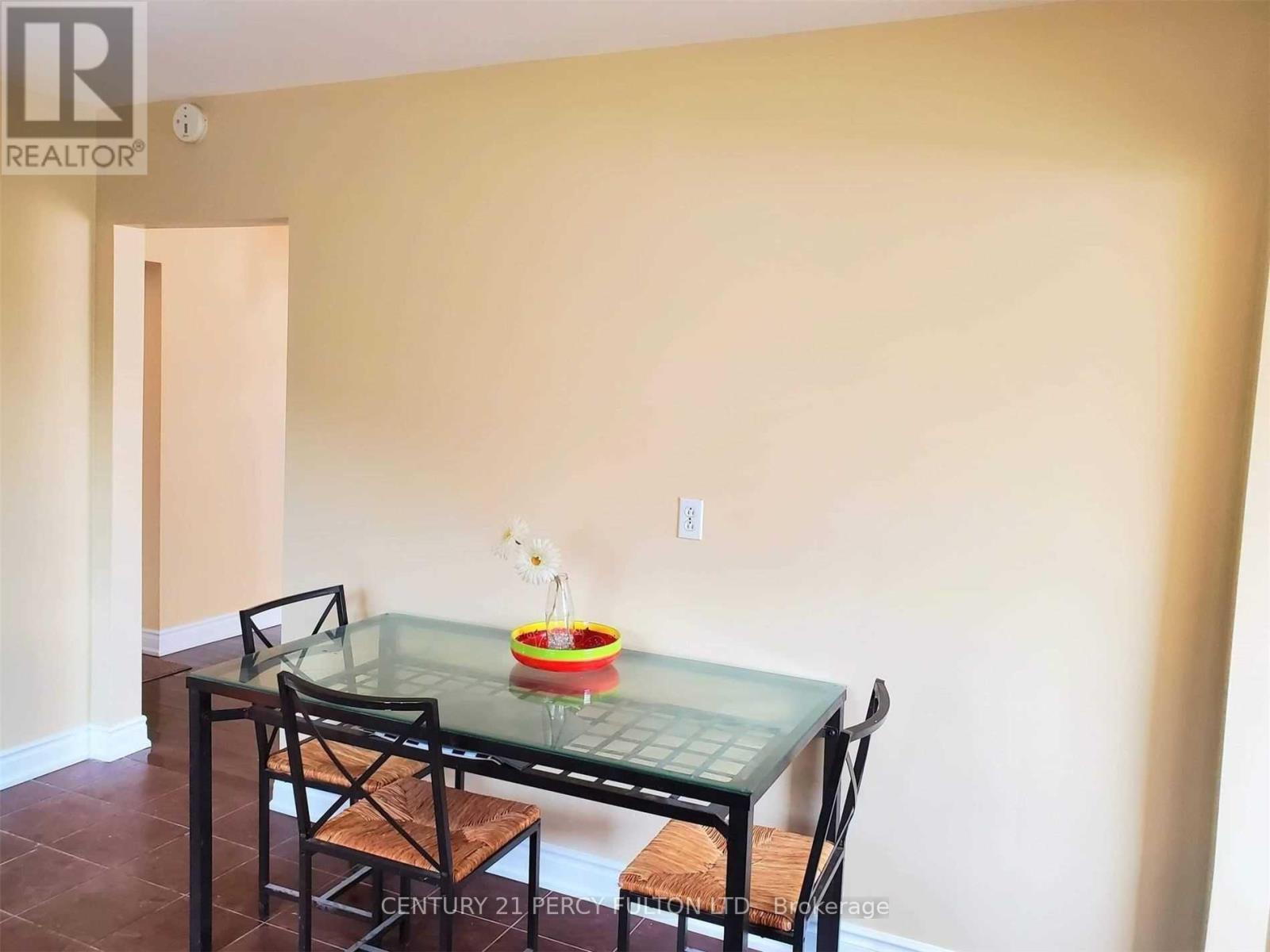 Upper - 24 Chestermere Boulevard, Toronto, ON - Indoor Photo Showing Dining Room