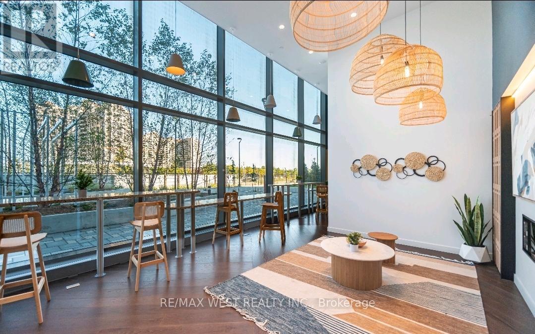 328 - 474 Caldari Road, Vaughan, ON - Indoor