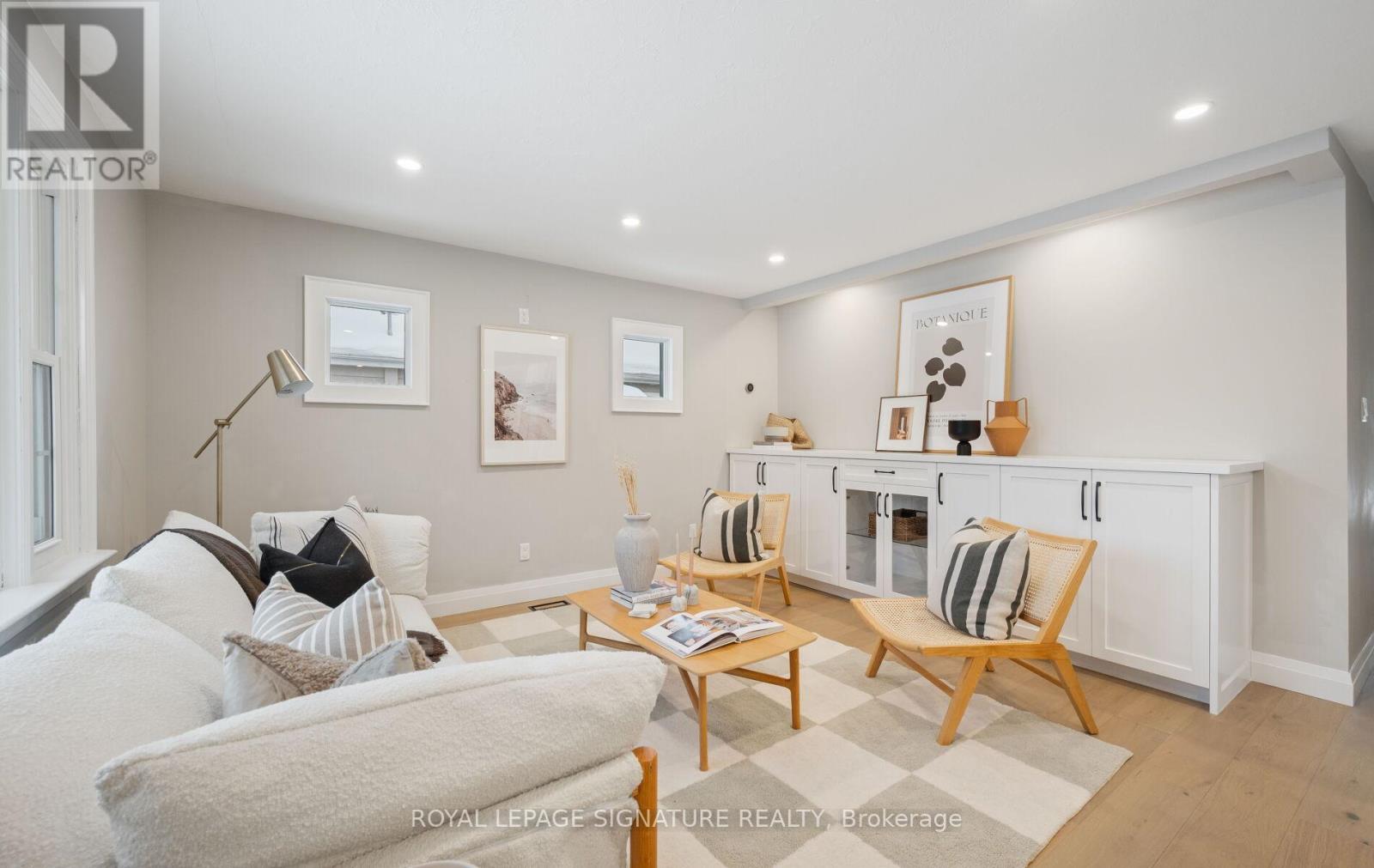 122 Queen Street, Barrie, ON - Indoor