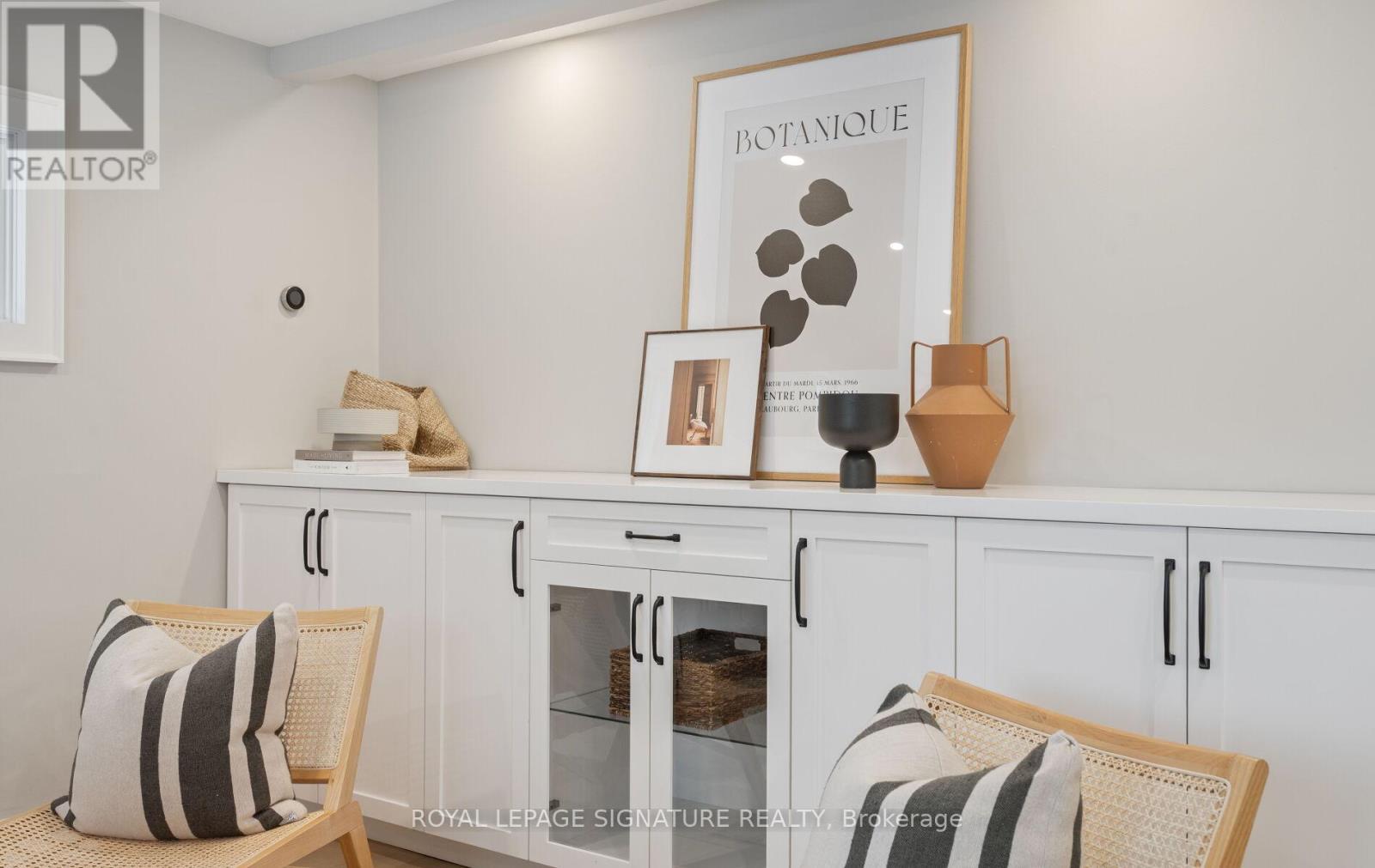 122 Queen Street, Barrie, ON - Indoor Photo Showing Other Room