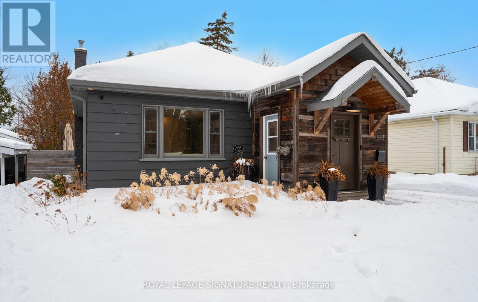 122 Queen Street, Barrie, ON - Outdoor