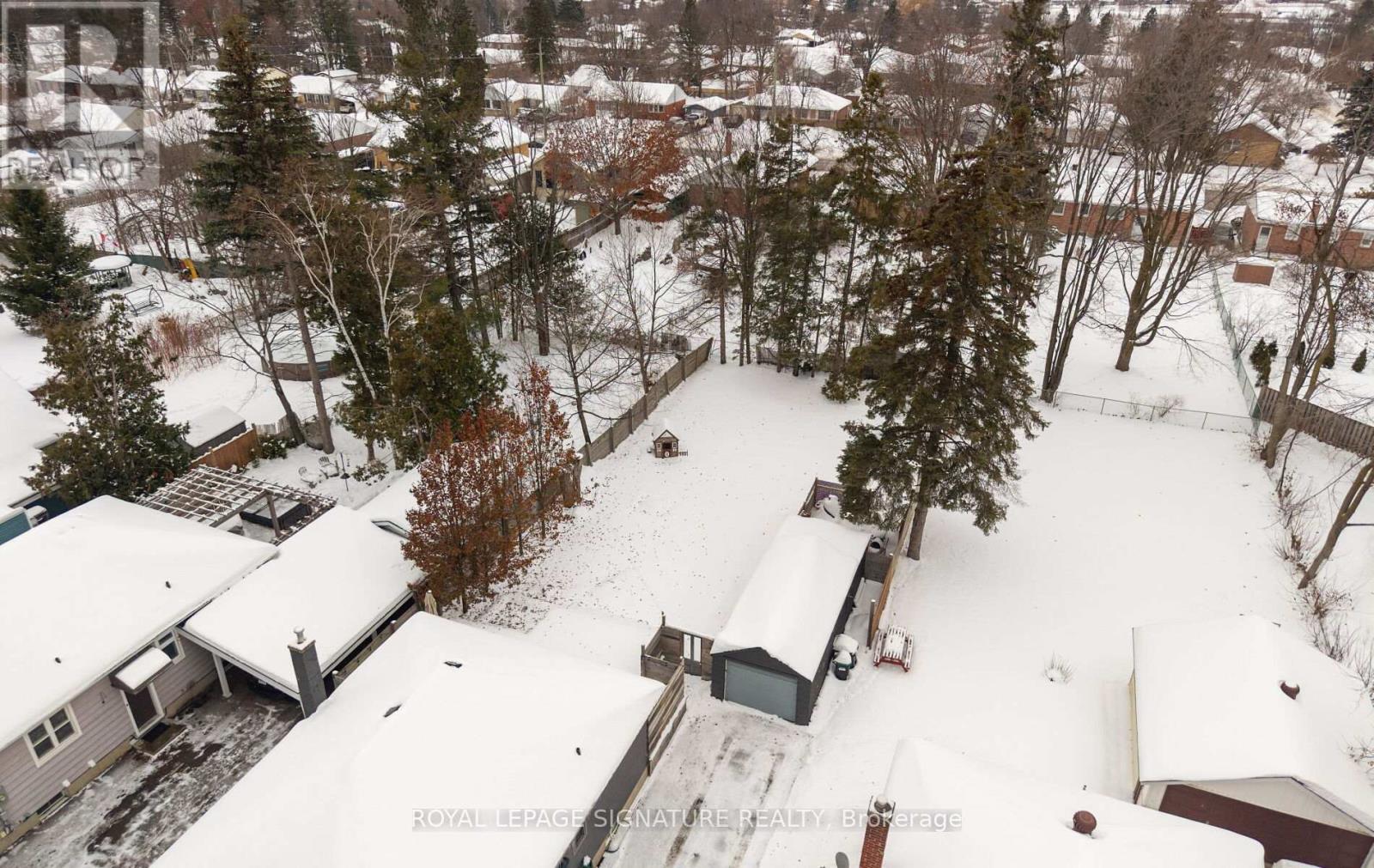 122 Queen Street, Barrie, ON - Outdoor