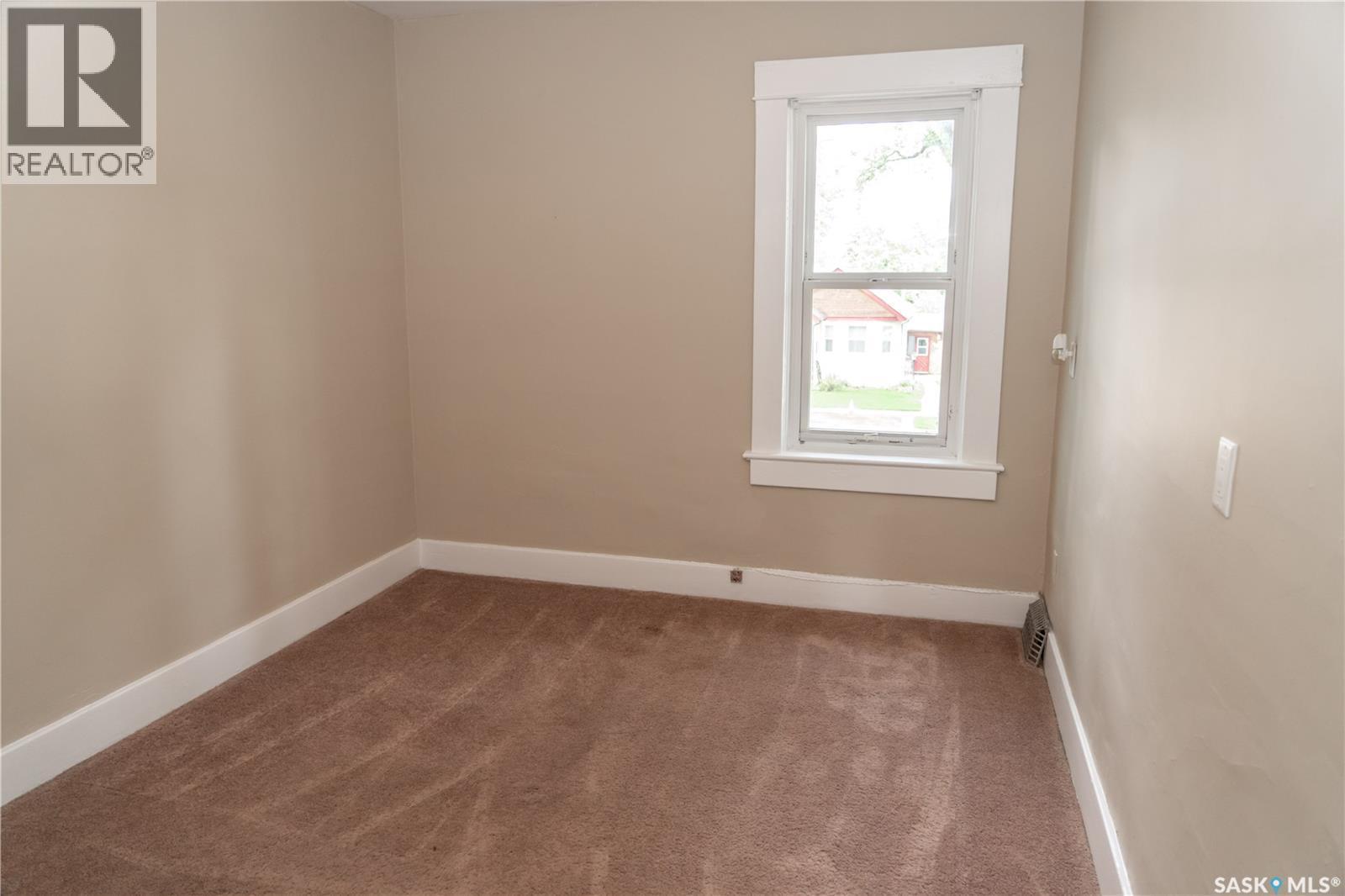 409 29Th Street W, Saskatoon, SK - Indoor Photo Showing Other Room