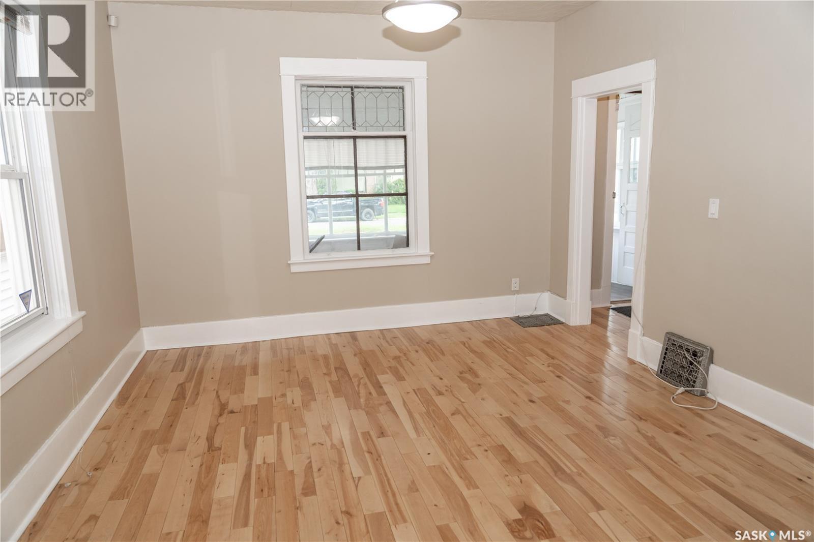 409 29Th Street W, Saskatoon, SK - Indoor Photo Showing Other Room