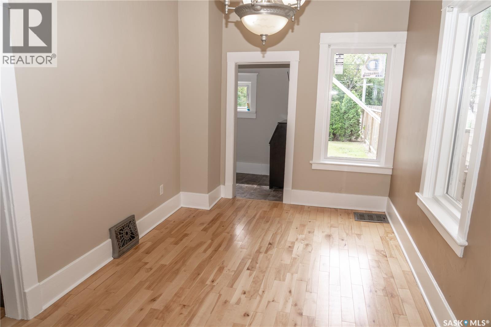 409 29Th Street W, Saskatoon, SK - Indoor Photo Showing Other Room