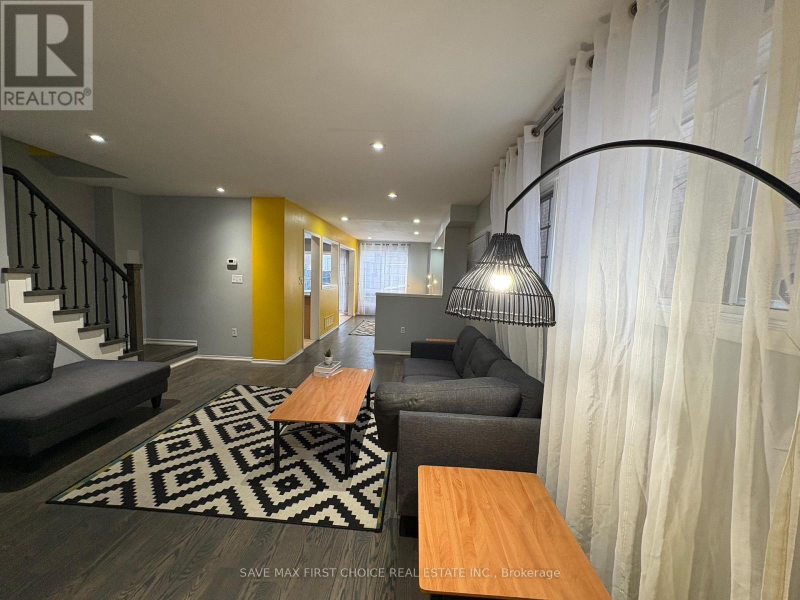 3395 Scotch Pine Gate, Mississauga, ON - Indoor