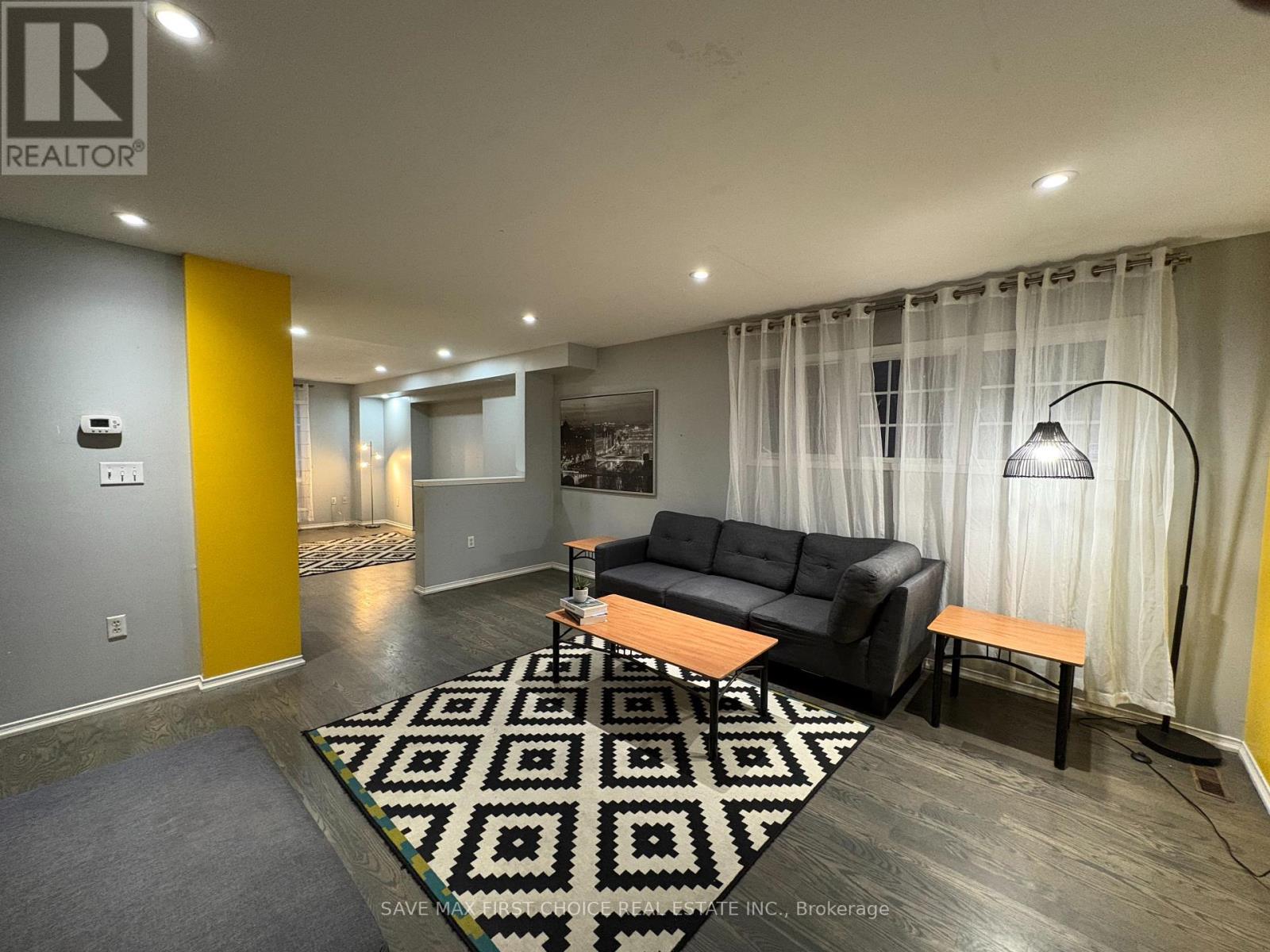 3395 Scotch Pine Gate, Mississauga, ON - Indoor