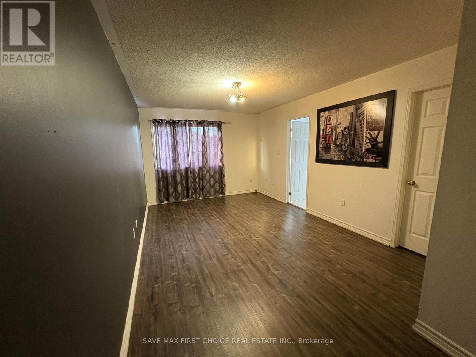 3395 Scotch Pine Gate, Mississauga, ON - Indoor Photo Showing Other Room