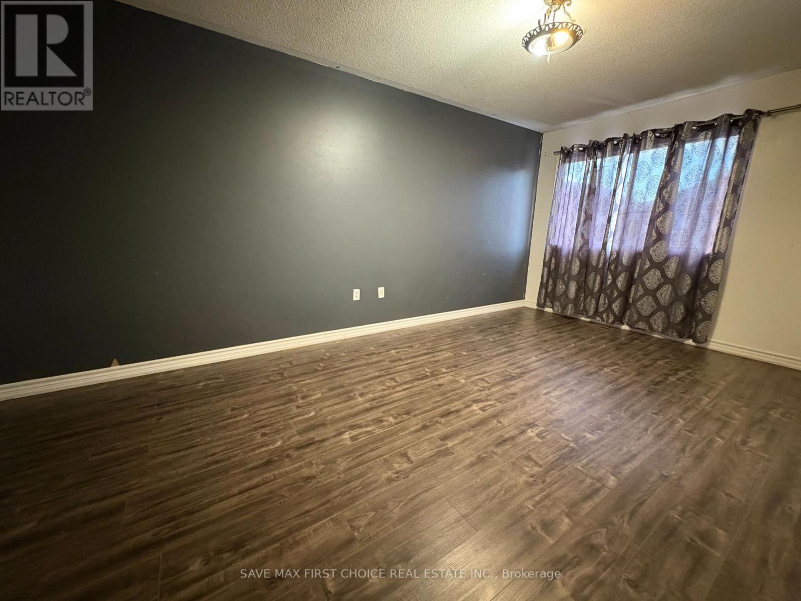 3395 Scotch Pine Gate, Mississauga, ON - Indoor Photo Showing Other Room