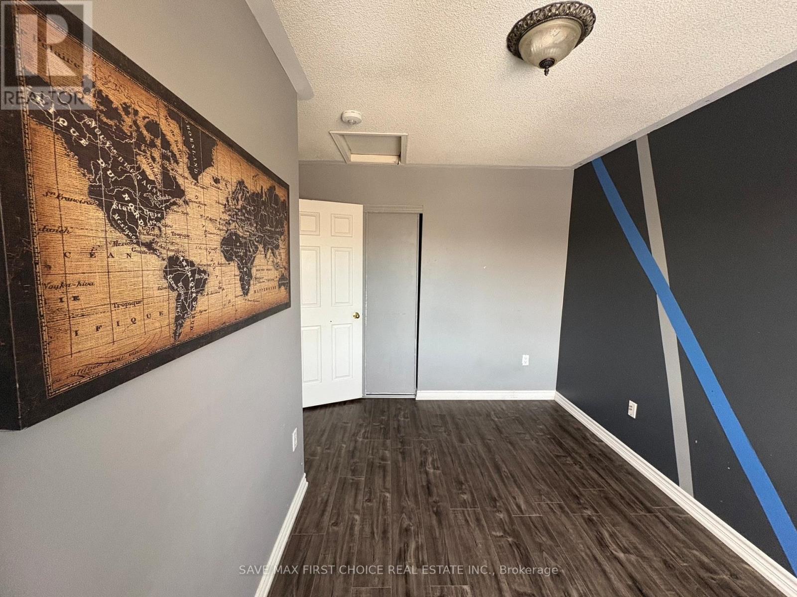 3395 Scotch Pine Gate, Mississauga, ON - Indoor Photo Showing Other Room