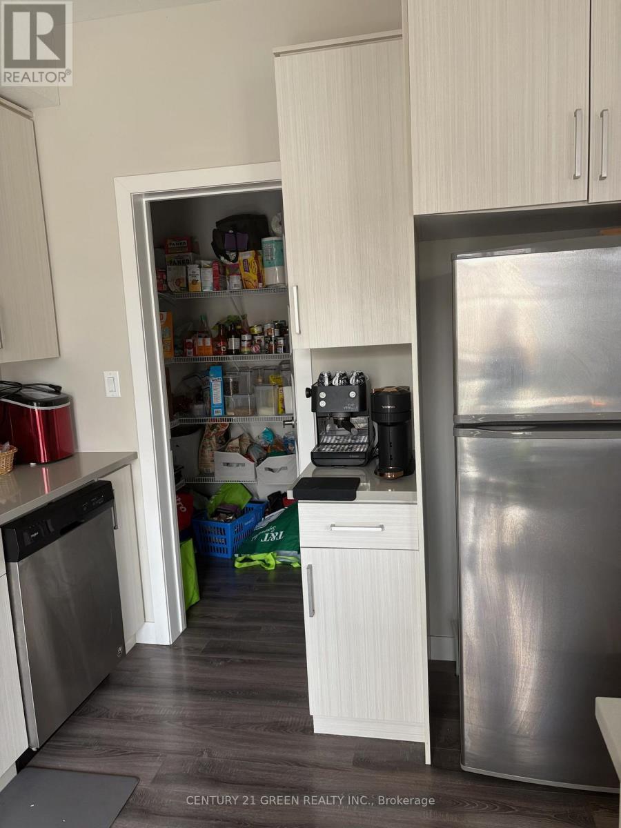 # 57 - 902 West Village Square, London North, ON - Indoor Photo Showing Other Room