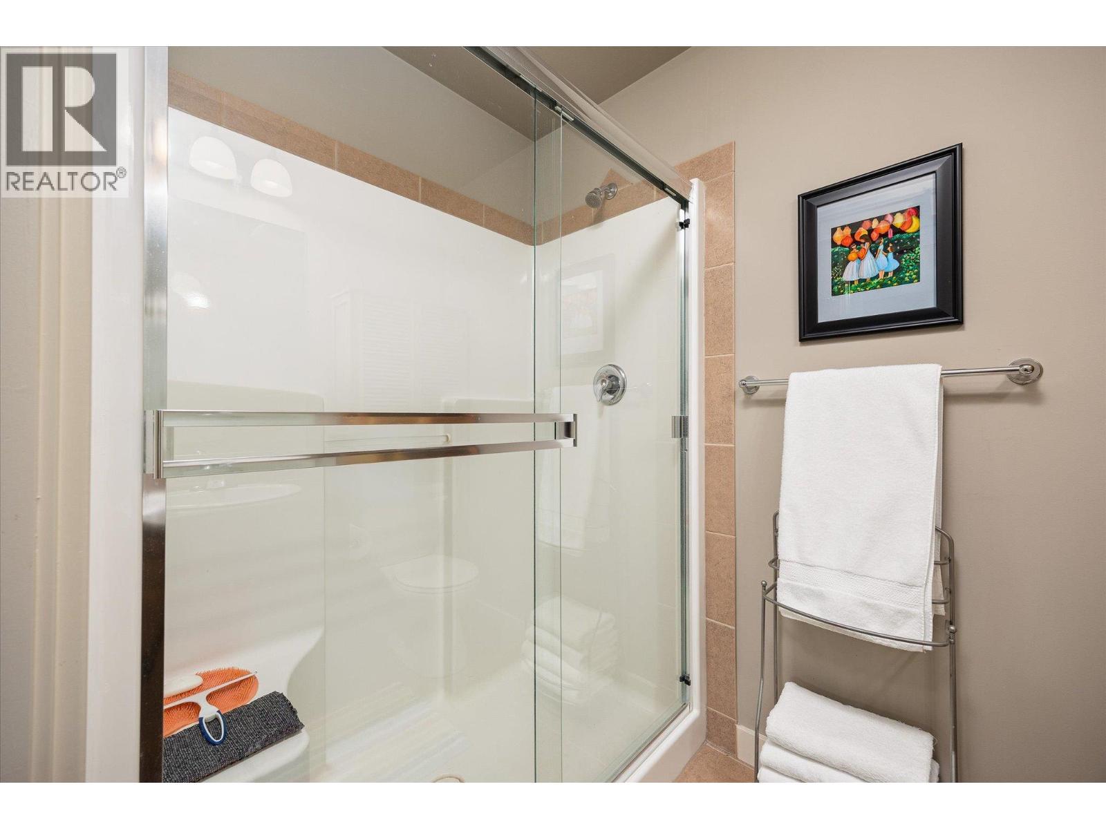 2070 Boucherie Road Unit# 403, Westbank, BC - Indoor Photo Showing Bathroom