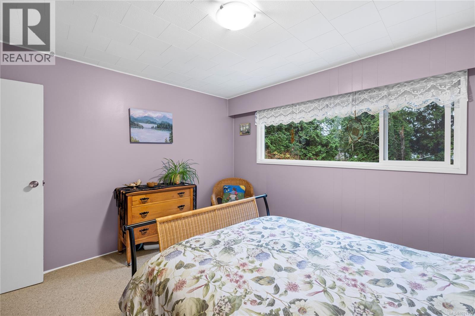 1870 Deerborne Pl, Nanaimo, BC - Indoor Photo Showing Bedroom