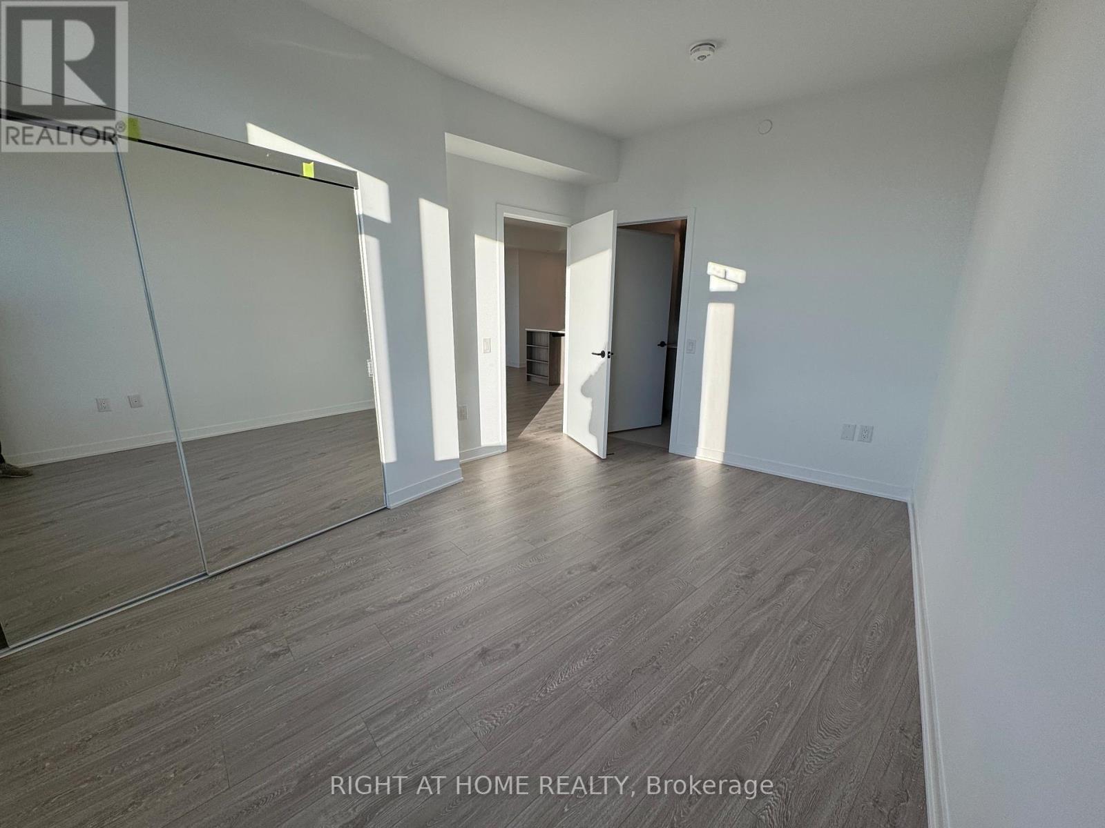 2608 - 2495 Eglinton Avenue W, Mississauga, ON