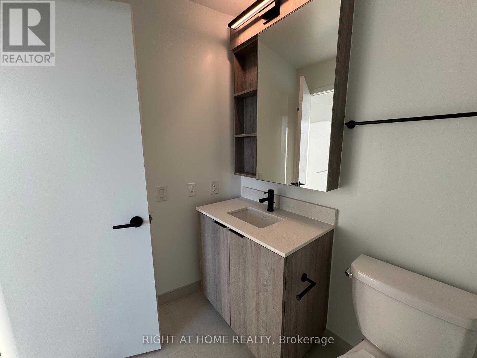 2608 - 2495 Eglinton Avenue W, Mississauga, ON