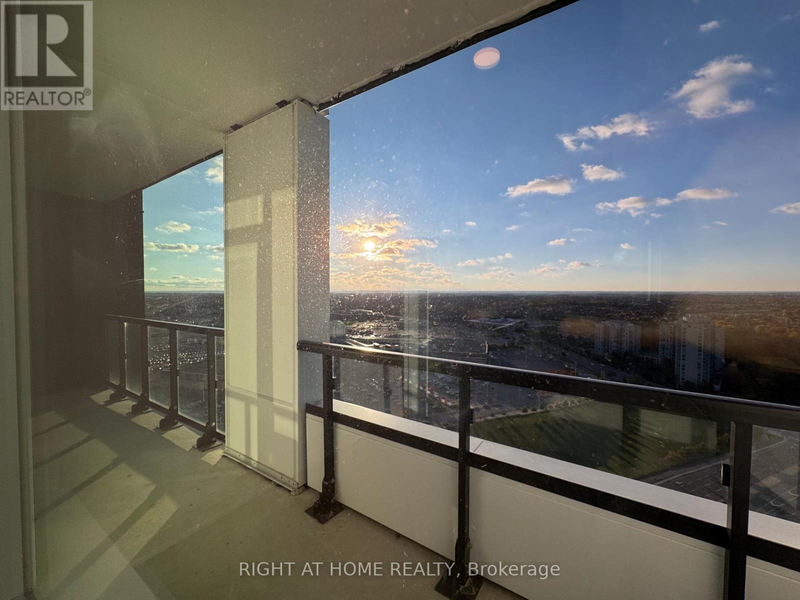 2608 - 2495 Eglinton Avenue W, Mississauga, ON