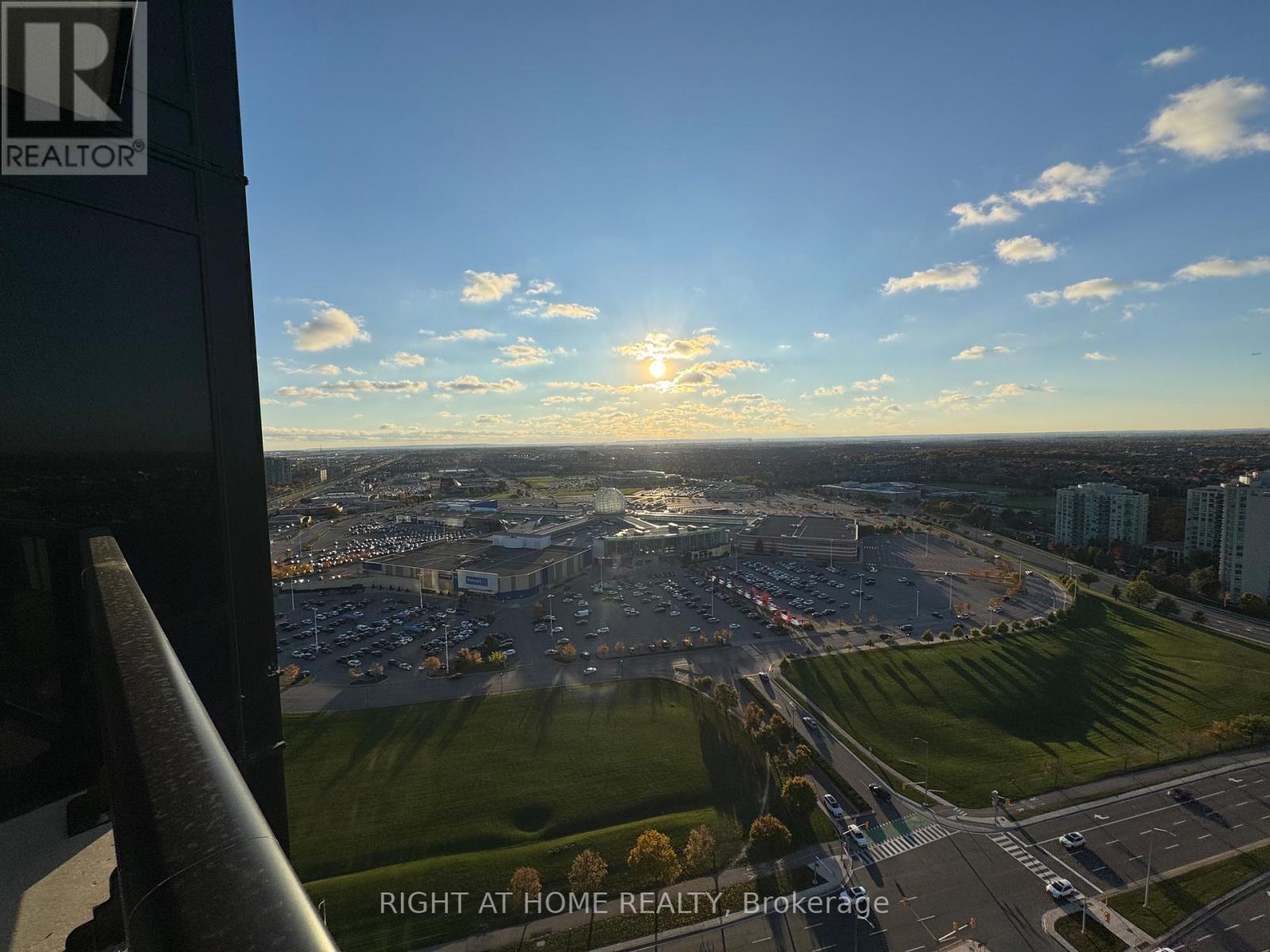 2608 - 2495 Eglinton Avenue W, Mississauga, ON