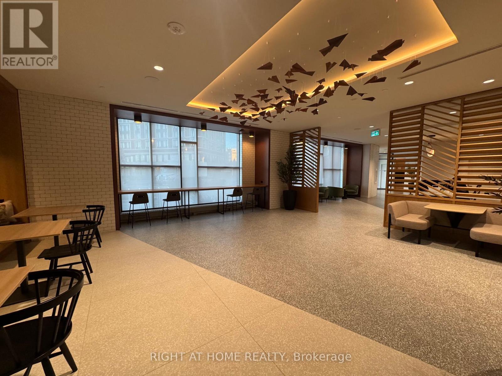 2608 - 2495 Eglinton Avenue W, Mississauga, ON