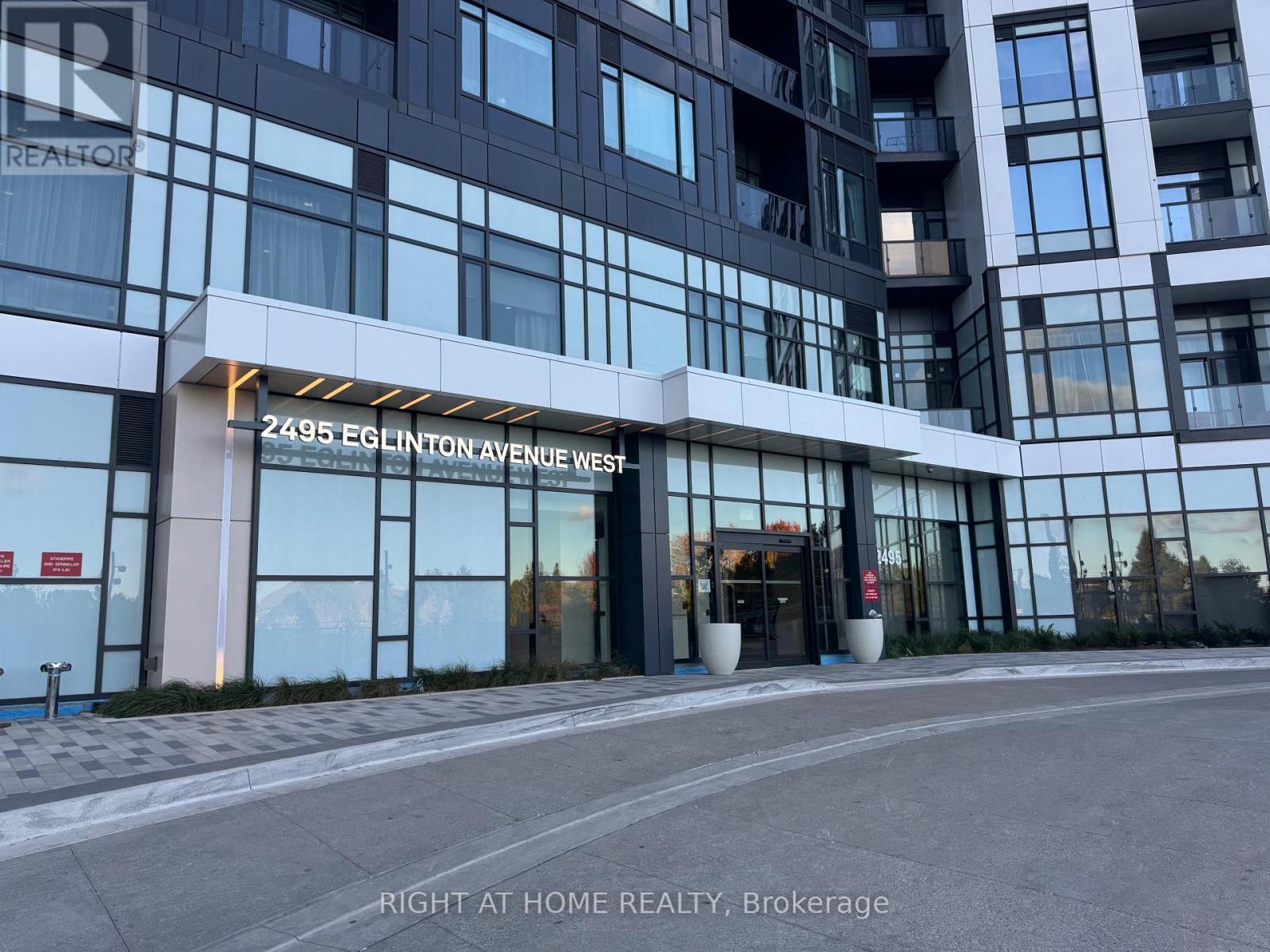 2608 - 2495 Eglinton Avenue W, Mississauga, ON - Outdoor With Balcony