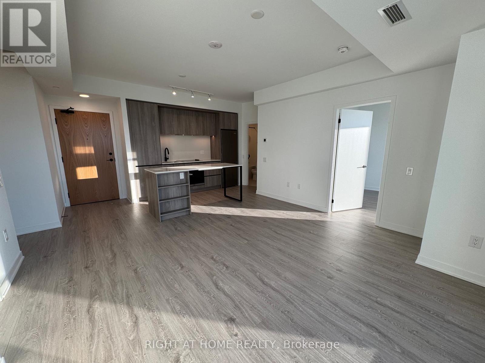 2608 - 2495 Eglinton Avenue W, Mississauga, ON - Indoor