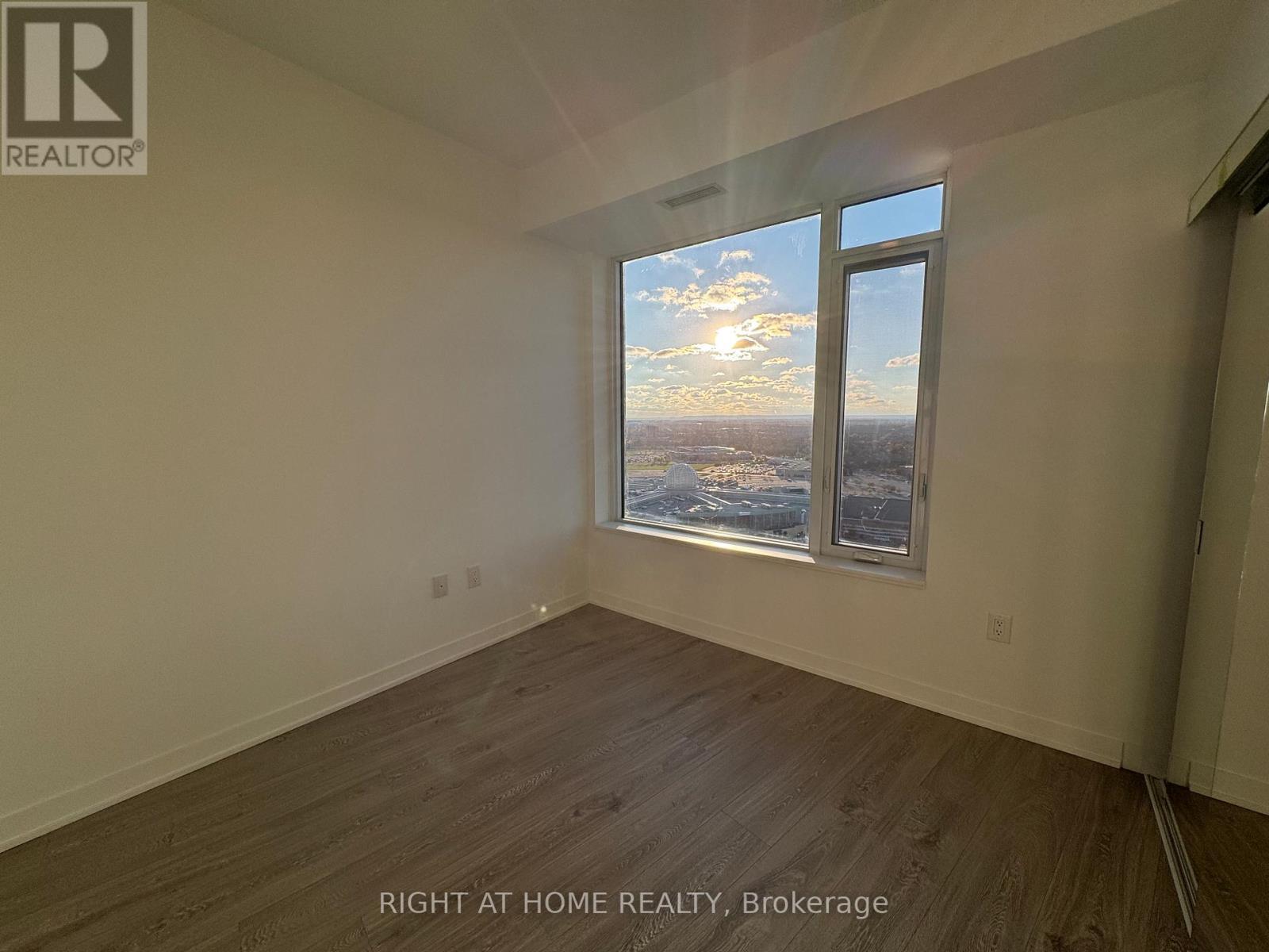 2608 - 2495 Eglinton Avenue W, Mississauga, ON - Indoor Photo Showing Other Room