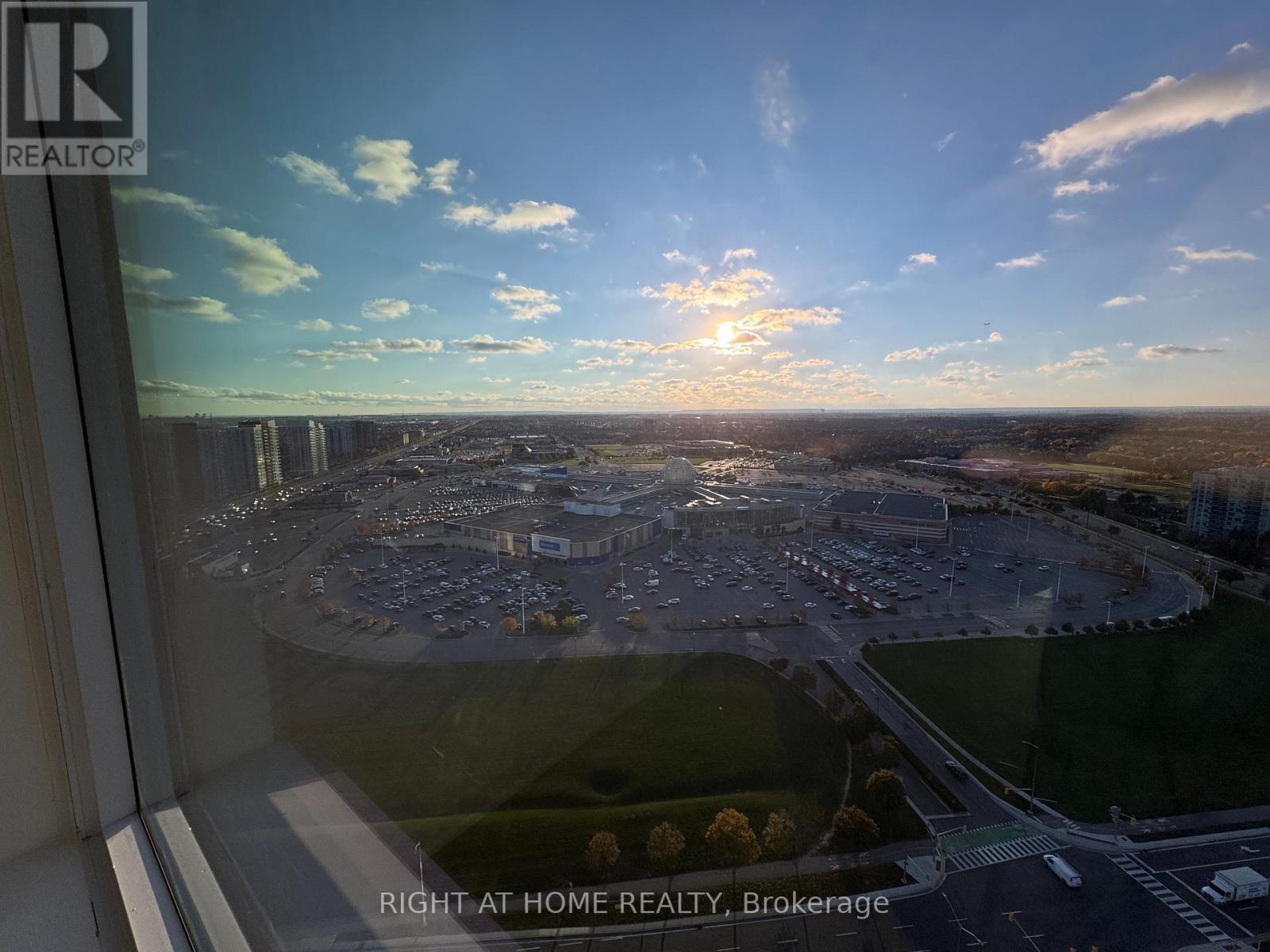 2608 - 2495 Eglinton Avenue W, Mississauga, ON - Outdoor With View