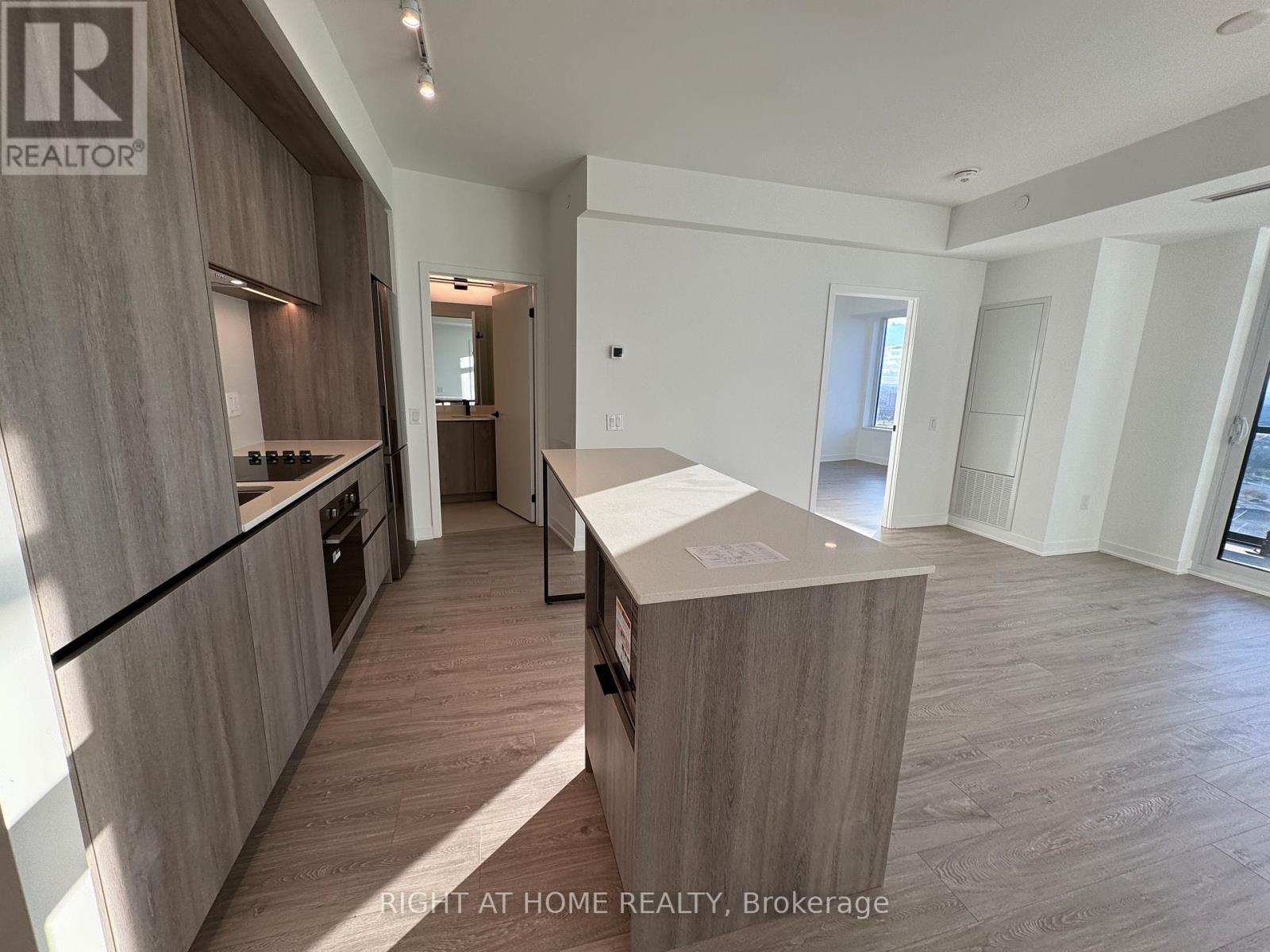 2608 - 2495 Eglinton Avenue W, Mississauga, ON