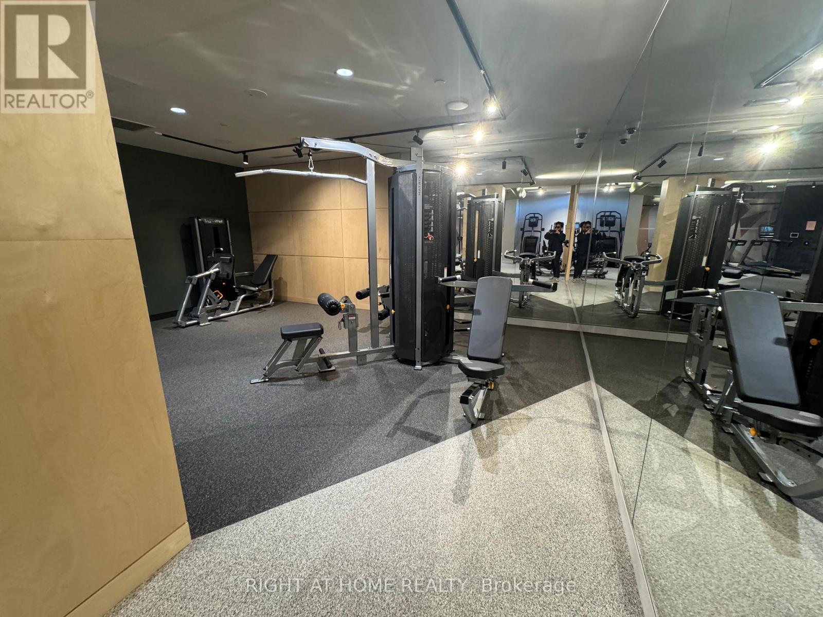 2608 - 2495 Eglinton Avenue W, Mississauga, ON - Indoor Photo Showing Gym Room
