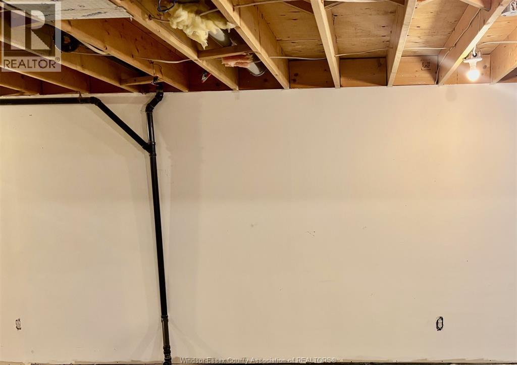 554 Rodfam Drive, Windsor, ON - Indoor Photo Showing Basement