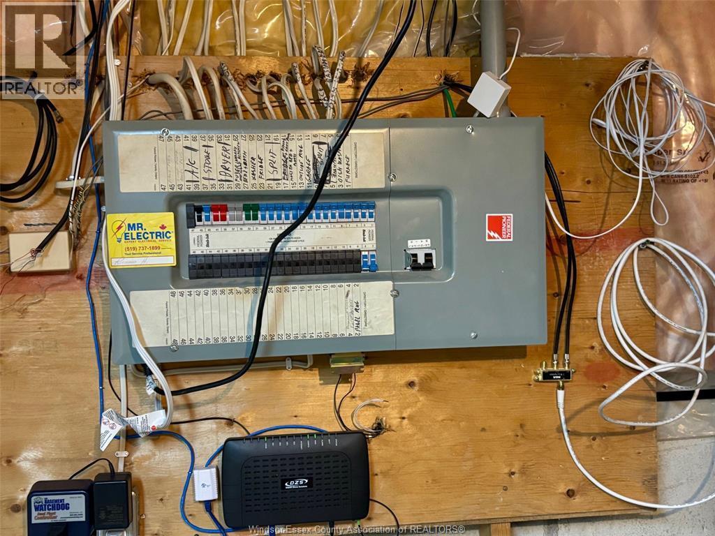 554 Rodfam Drive, Windsor, ON - Indoor Photo Showing Basement