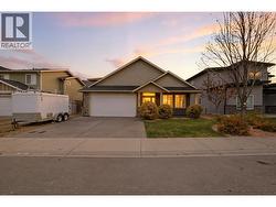 2780 BEACHMOUNT Crescent Kamloops, BC V2B 0E6