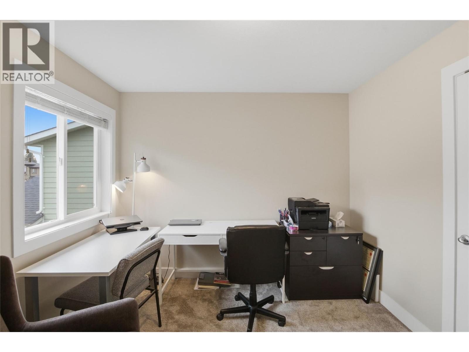 2780 Beachmount Crescent, Kamloops, BC - Indoor Photo Showing Office