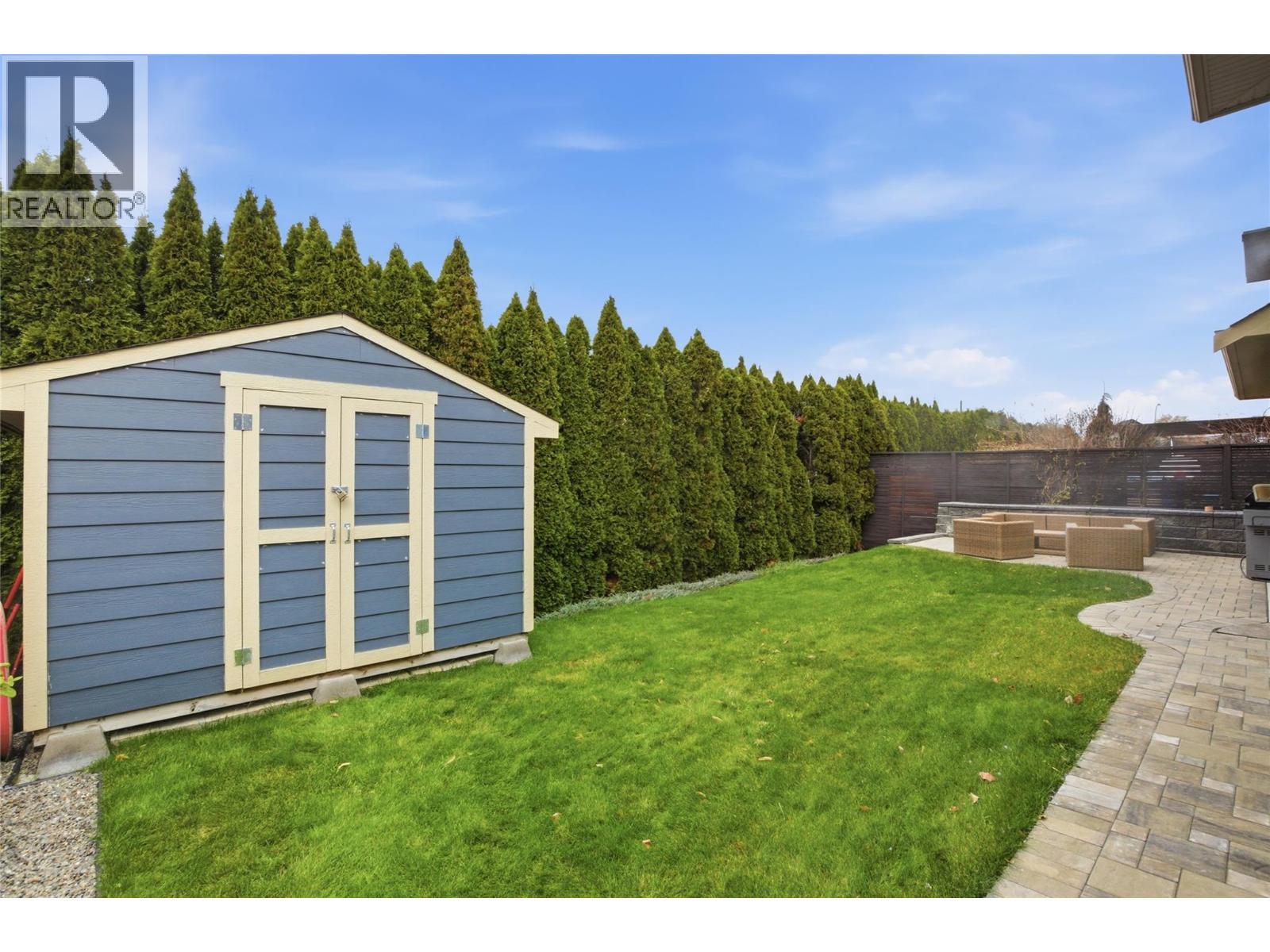 2780 Beachmount Crescent, Kamloops, BC - Outdoor