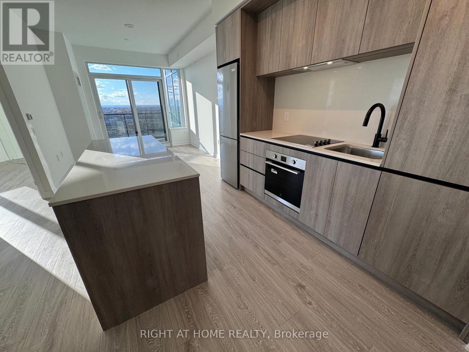 1906 - 2495 Eglinton Avenue W, Mississauga, ON - Indoor Photo Showing Kitchen