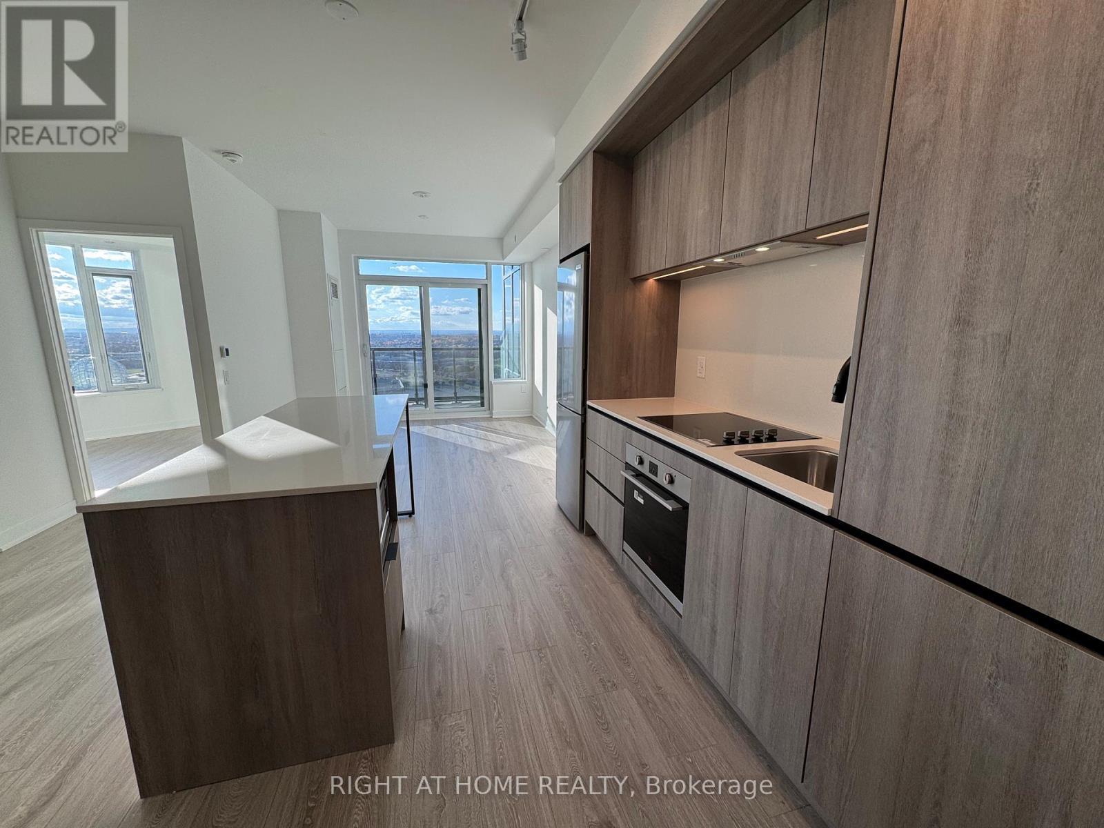 1906 - 2495 Eglinton Avenue W, Mississauga, ON - Indoor Photo Showing Kitchen
