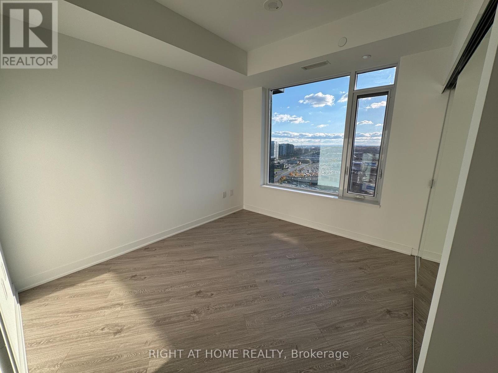 1906 - 2495 Eglinton Avenue W, Mississauga, ON - Indoor Photo Showing Other Room
