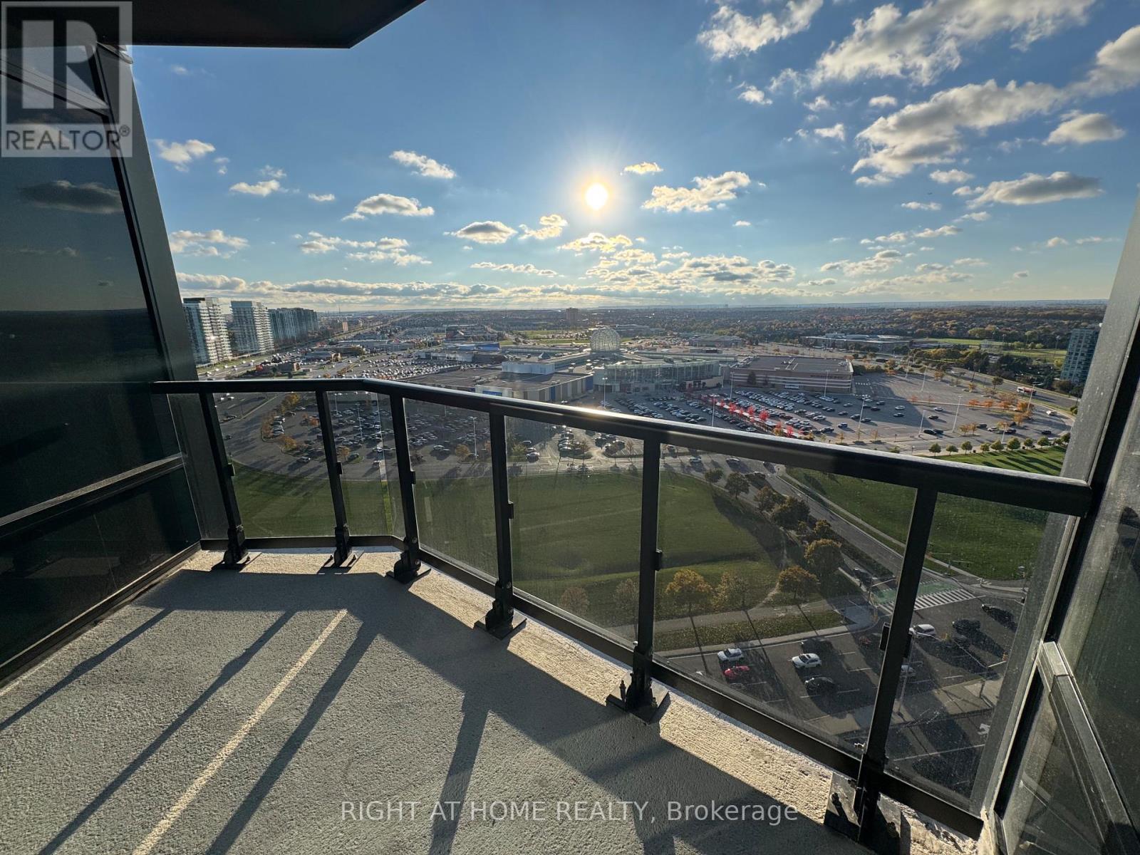 1906 - 2495 Eglinton Avenue W, Mississauga, ON - Outdoor With Balcony With View