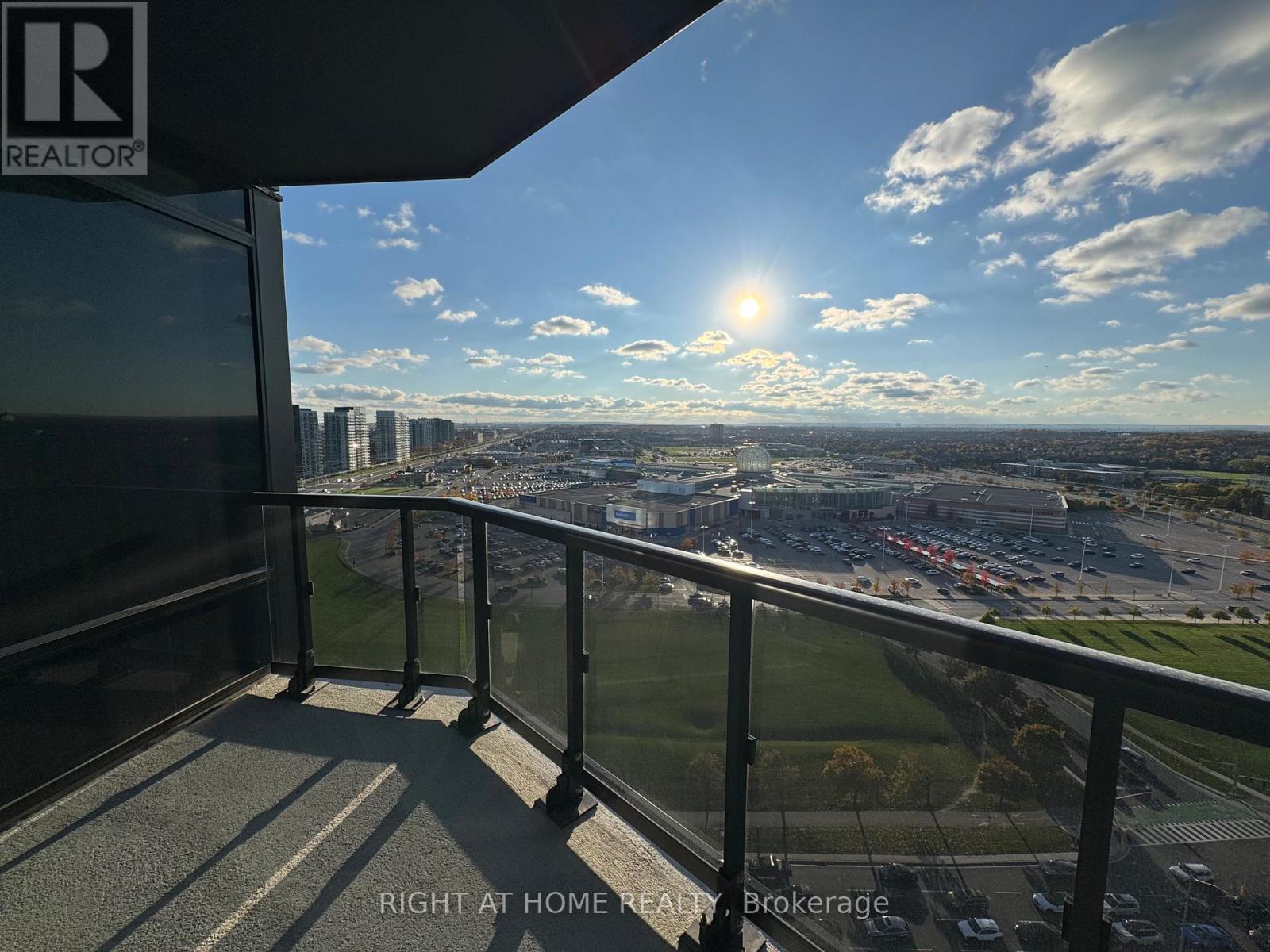 1906 - 2495 Eglinton Avenue W, Mississauga, ON - Outdoor With Balcony With View