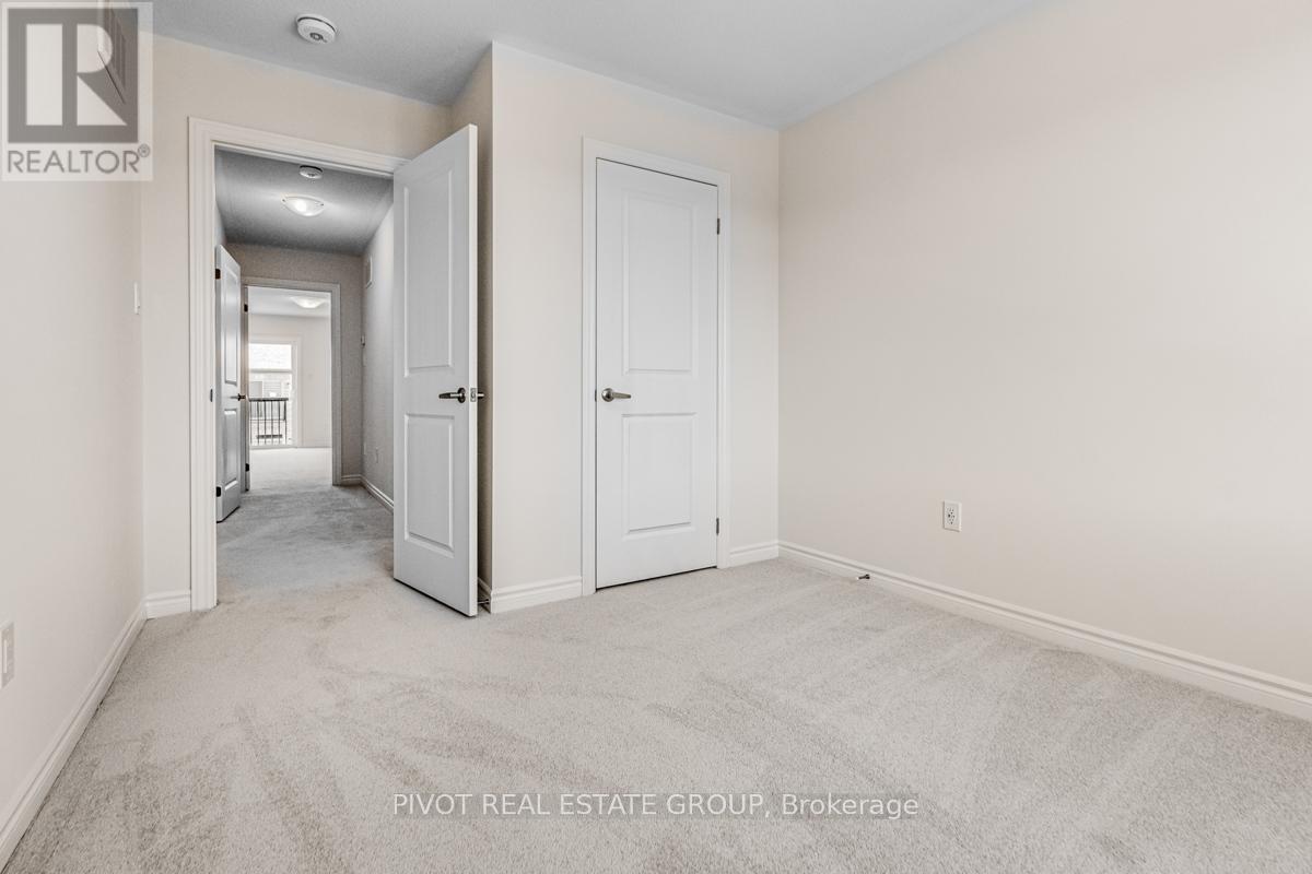 28 Mccormack Road, Caledon, ON - Indoor Photo Showing Other Room